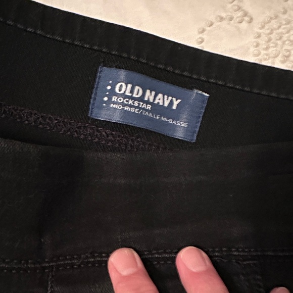 Old Navy Women's Skinny Jeans - Black and Light Blue - Picture 6 of 9